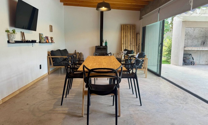 Tupungato Cabin | Lodge with swimming pool, minutes from the wine route.