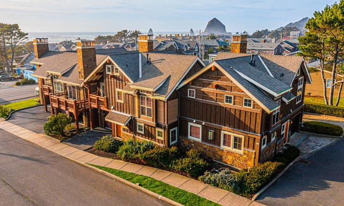 Tolovana Park House | Lodges at Cannon Beach A2