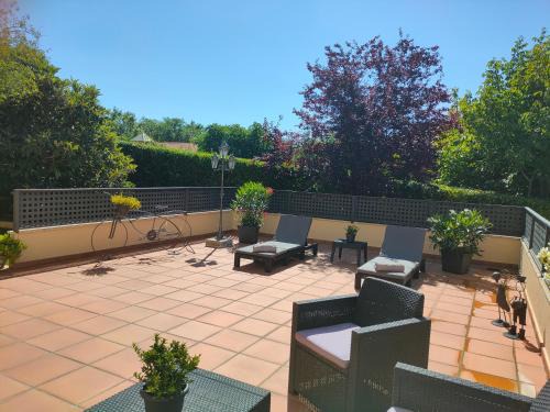 San Lorenzo de El Escorial Apartment | Loft Abantos - 120m2 más Terraza y Jardín Independiente