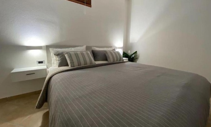Sanluri Historic Centre Apartment | [Loft Comodo ed Elegante] Wi-Fi e Colazione