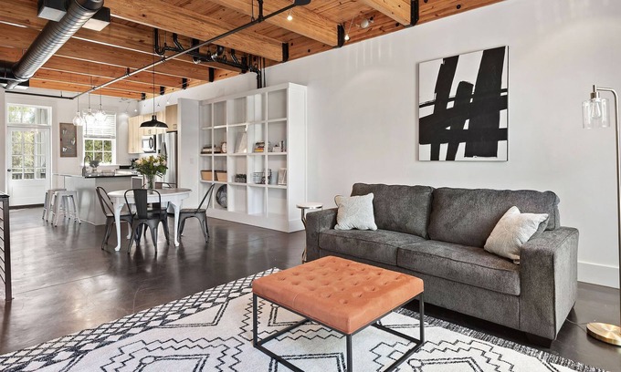 Habersham Condo | Loft in the Heart of Habersham Marketplace, Beaufort