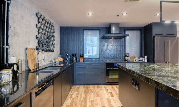 Gay Village Apartment | LOFT: Luxury 21' Foot Ceiling, 3 bedroom loft, 2 bath, downtown Montreal