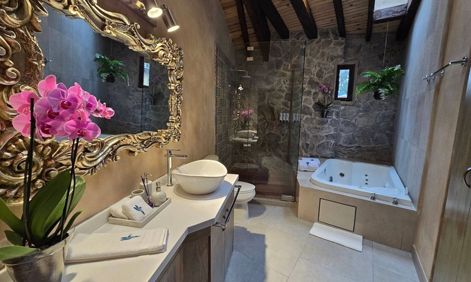 Santeagueda Apartment | Loft Michelangelo: The Splendor of Val'Quirico!