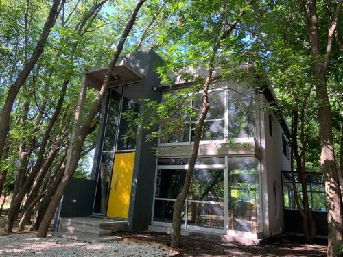 Arturo Segui Villa | Loft moderno en medio del bosque