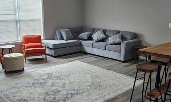 Morehead Apartment | Loft on Main