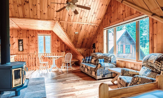 Saint-Faustin-Lac-Carre Ski Chalet | Loft - Ski out in Mont-Blanc