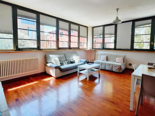 Molina Apartment | Loft Soleil