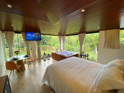 Sao Roque Ski Chalet | Loft Vidro Lake Rota do Vinho São Roque