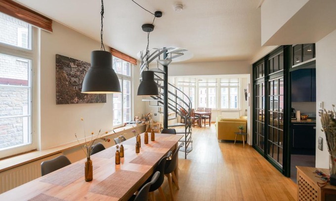 Monschau Apartment | LOFT13 Traumhafte Wohnung mit Terrasse für 8 Gäste