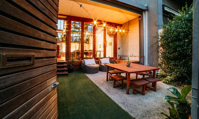 Abbotsford House | Lofty Inner City Warehouse