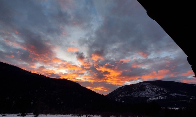 Kamloops Other | Log Cabin 10 Minutes to Sun Peaks Resort and 40 Minutes to Kamloops or Barrier