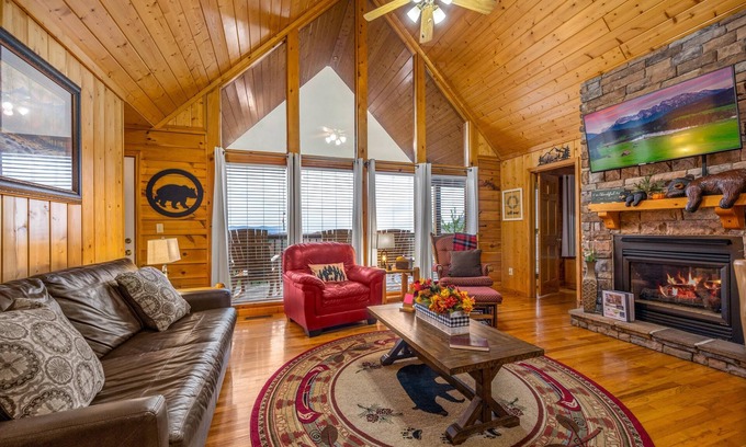 Sevierville Cabin | Log Cabin-Great view-Hot Tub-Enjoy Dollywood Fireworks from the deck-Resort Pool