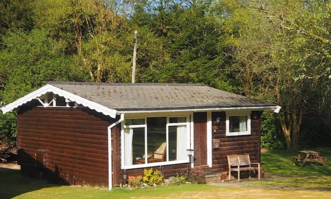 Dinas Mawddwy Cabin | Log cabin in stunning southern Snowdonia woodland.