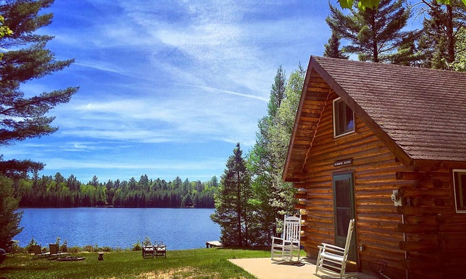 Munising Cabin | Log Cabin Rental! Quiet, Peaceful & Private Lakefront. Dog Friendly!