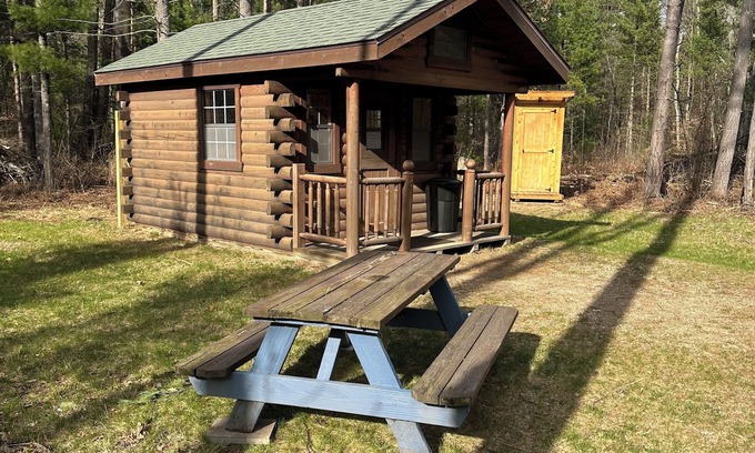 Big Rapids Cabin | Log Cabin Sleeps four