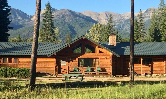 Condon Cabin | Log Cabin with Stunning Mountain Views near Swan River and Holland Lake.