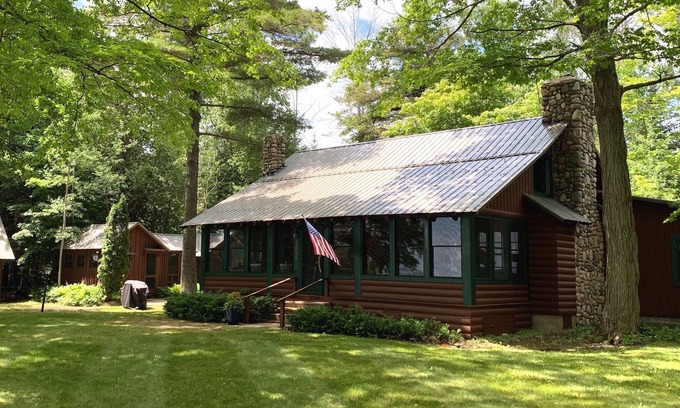 Northport Cottage | Log Cottage with Sandy Beach; Acre Lot; 1 Mile to Downtown NP