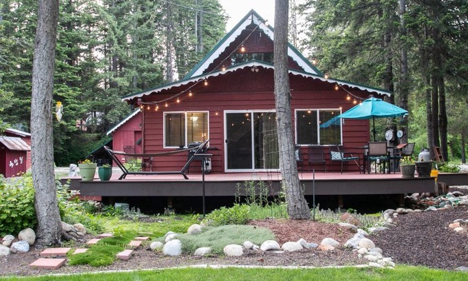 Ardenvoir House | Log Hauler Haus