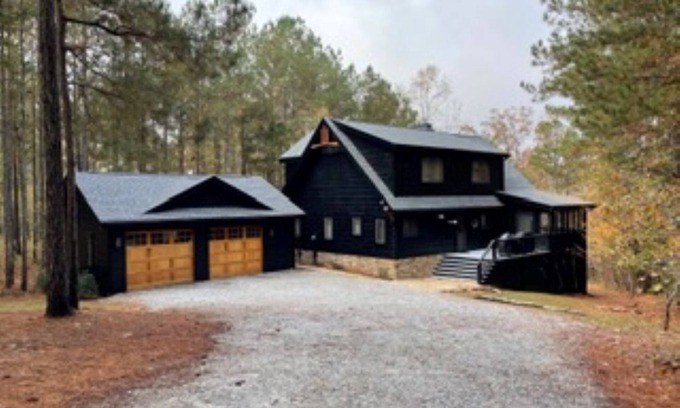 Lincolnton House | Log Home Clarks Hill Lake - Great for family vacations