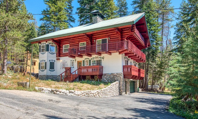 Big Creek House | Log-style home with spacious deck, close to China Peak Mountain