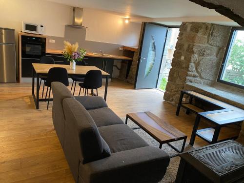 Saint-Symphorien House | Logement cocooning au cœur de la nature