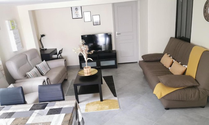 Varennes-sur-Seine Apartment | Logement entier à 20mn du château de Fontainebleau