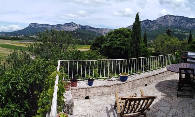 Francillon-sur-Roubion Cottage | Logement Entier Avec Terrasse et vue Panoramique