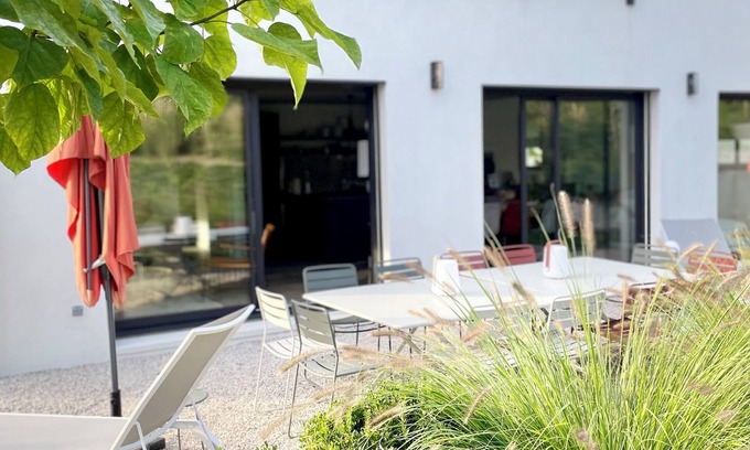 Perrignier Apartment | Logement Indépendant de 130 m2 Avec Jardin et Hammam