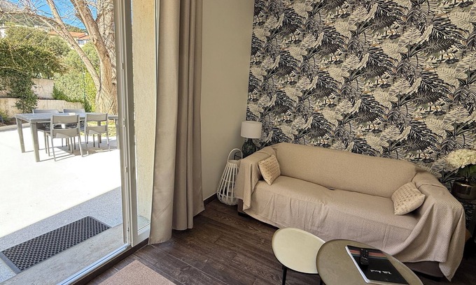 Bastia Apartment | Logement jardin privatif - Bastia sud - close to shops - 5 minutes from the beach