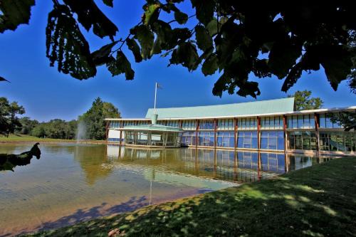 Hagetmau Hotel | Logis des Lacs d'Halco