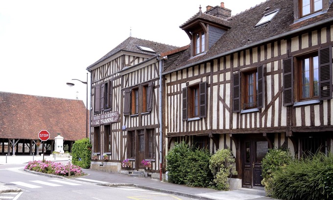 Piney Hotel | LOGIS Le Tadorne