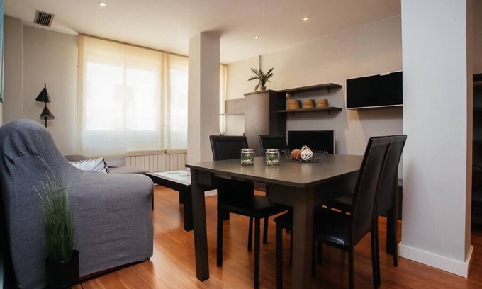 La Magdalena Apartment | LOIRA LACARRA: Cozy and Modern in the Center