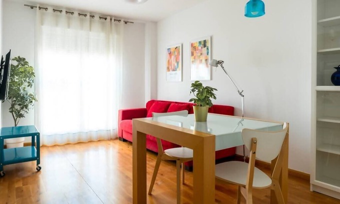 Zaragoza Centro Apartment | LOIRA SAGASTA: Stylish and Excellent Location