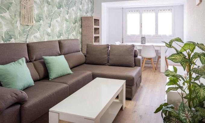 Las Fuentes Apartment | LOIRA SIRESA: 3 bedrooms in quiet area