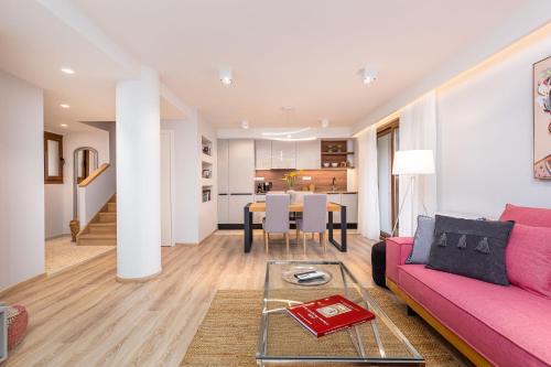 Liapades Apartment | Lola's Luxury Apartments