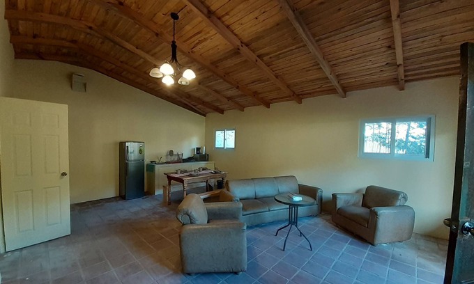 Quetzaltenango House | Lomas De Tarragona, Parque De Aguas Termales.