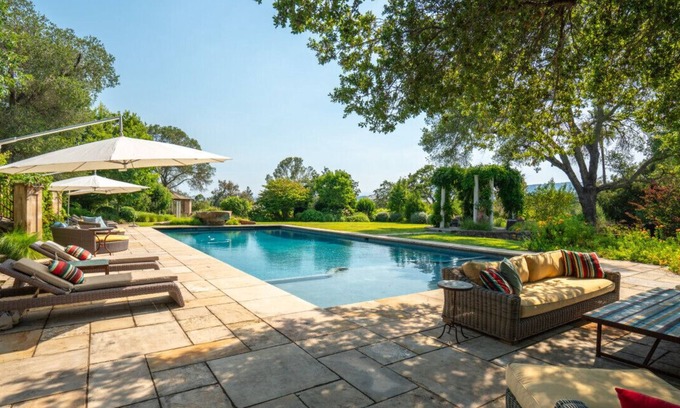 Sonoma House | Lomita Estate - En-Suite 6 BD, Pool, Spa, Near Plaza