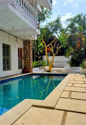 Lonavala Villa | Lonavala Francis Villa Exclusive 4-Bedroom Family Retreat with Pool