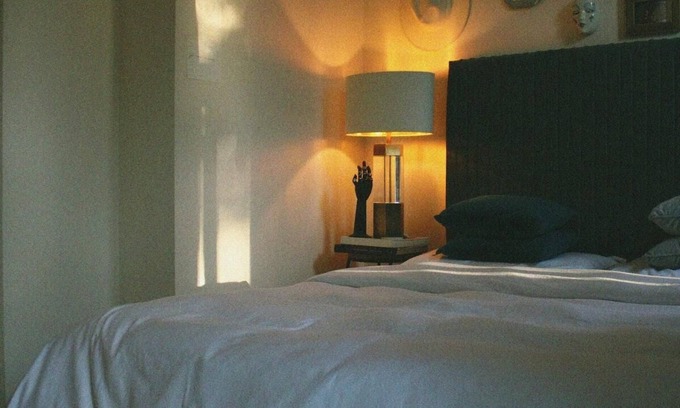 Addison Apartment | London Gem - Chic Apartment Retreat