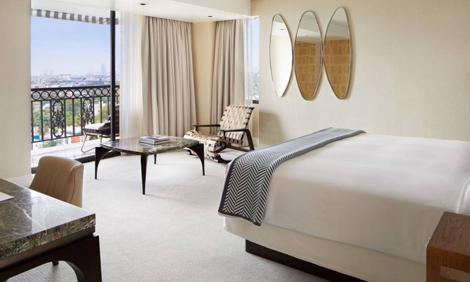 Norma Triangle Hotel | London One Bedroom Suite at The London West Hollywood, Pool, Near Beverly Hills
