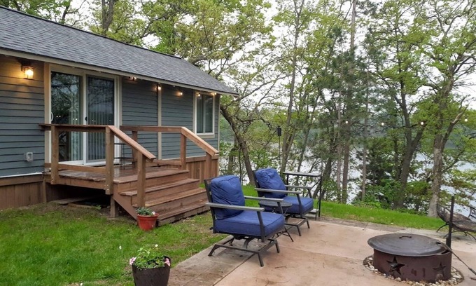 Chippewa Falls Cabin | Lone Birch Cabin on Lake Wissota
