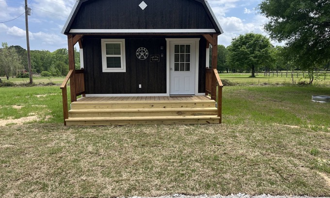 Maud Cabin | Lone Star Cabin