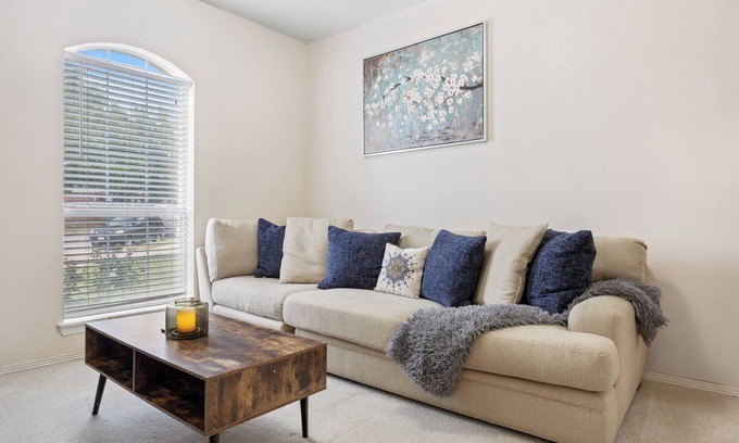 South Arlington House | Lone Star Escape - Close to Six Flags/AT&T Stadium