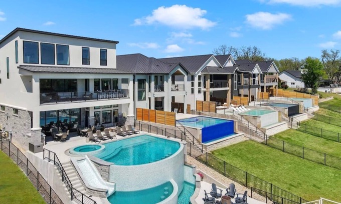 Kingsland House | Lone Star Landing | Concierge Services