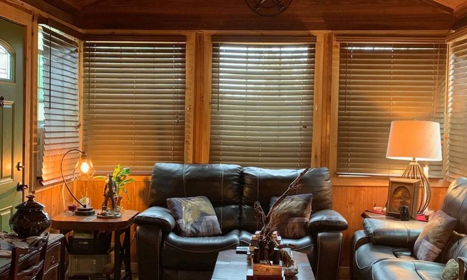 Boerne Cabin | LoneStar Cabin @ HomeAway Ranch