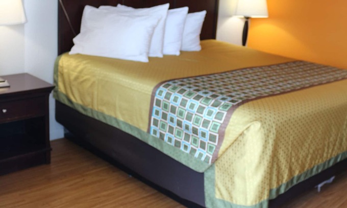 Kerrville Hotel | LoneStar Inn