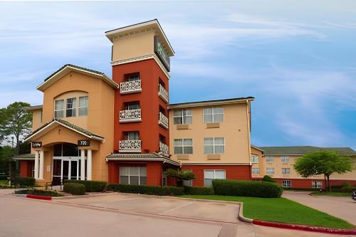 Webster Hotel | LoneStar Suites