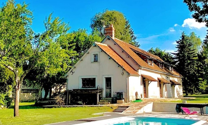 Montchevrel House | Longère normande, parc, piscine.
