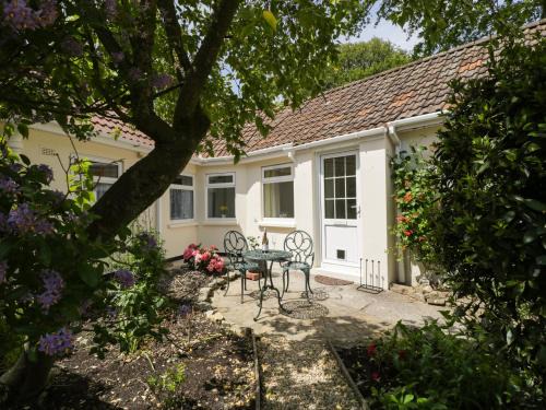 Ditcheat House | Long Batch Cottage