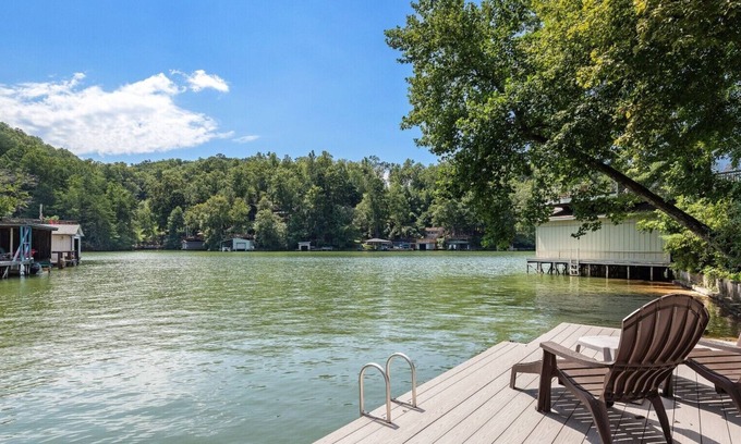 Lake Lure Cottage | Long Family Lake House - Mr Lake Lure Vacation Rentals